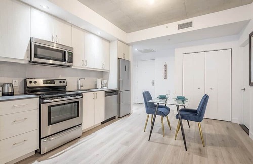 Cite Multimedia Condominio | Cute 1 Br - 100 Walkscore!