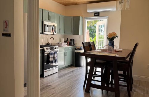 Bodden Town Apartamento | The Happystay