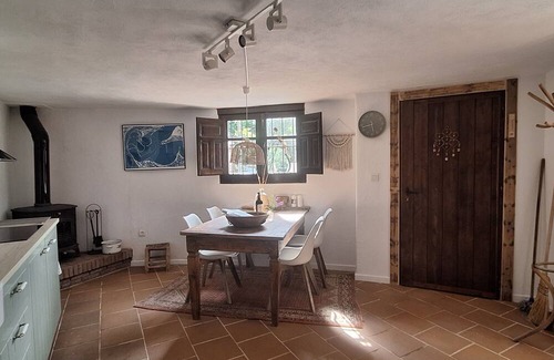 Montefrio Casa | Comfortable guest house in the interior of Andalusia with private pool.