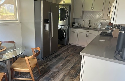 Gardnerville Cabaña | Fantastic 2-bedroom cottage in Gardnerville,NV. Just 20 minutes from Lake Tahoe.