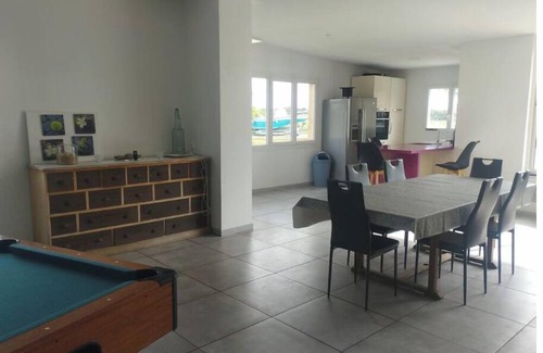 Saint-Yzans-de-Medoc Casa | Eco lodge on the estuary pool and spa