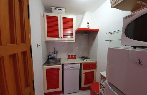 Son Xoriguer Apartamento | Apartamento Vermell Mar, ¡Relájate en su piscina de trébol inmersa en un pinar!