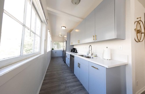Willmore Casa | Near Long Beach Downtown Full House | 2 King6Queen