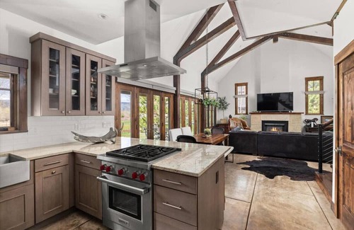 Carbondale Casa | Refined Mountain Home Carbondale