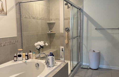 Hanover Condominio | Cozy 3-bedroom condo with WiFi, AC in fabulous Hanover pet and family friendly