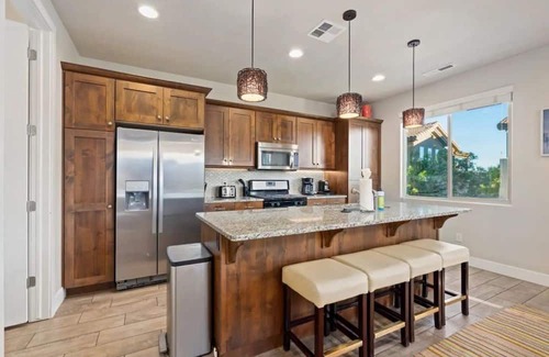 Santa Clara Casa | Entire Home - *Paradise Pools* Two King Suites*