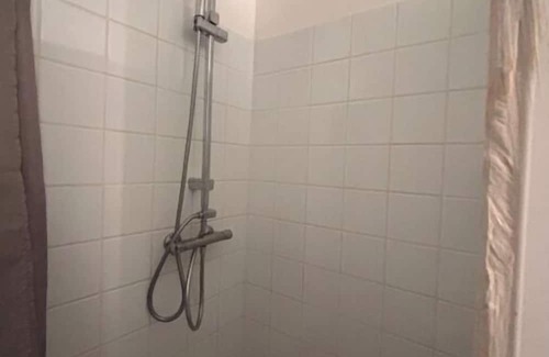 Tarbes Apartamento | Near Jardin Massey and Mairie studio apartment for rent close to all amenities