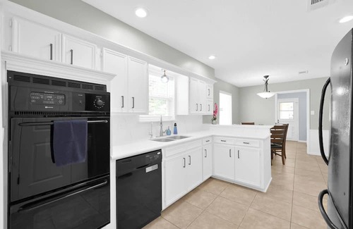 Spring Casa | 4-bedroom Spring Retreat - Minutes from The Woodlands