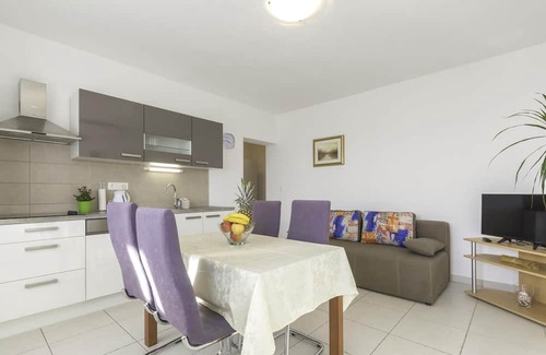 Novi Vinodolski Apartamento | Increíble apartamento en Novi.