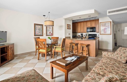 Honokowai Condominio | Kaanapali Shores 435 By Parrish Maui