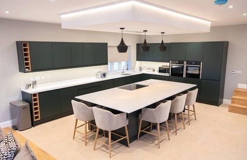 Cleedownton Casa | Cobley Hill Farm - Sleeps 24