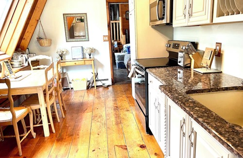 Thompson Ridge Chalet De Esquí | Cozy chalet at Goat Sanctuary with water views