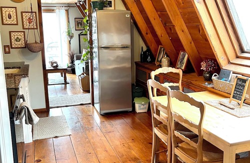 Thompson Ridge Chalet De Esquí | Cozy chalet at Goat Sanctuary with water views