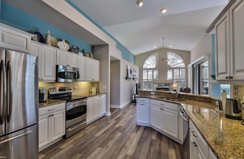 Spruce Creek Casa | 4-bd 3-ba house near Daytona Beaches w/private pool, AC, private community, bkyd