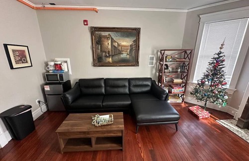 St. Charles Historic District Casa | 1st Capitol Mansion - Suite 302