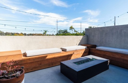 Belmont Heights Casa | A 2bed 2bath modern coastal vibe made for your perfect Southern California stay!