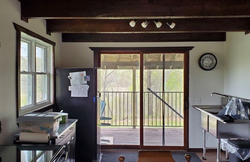 Osage Cabina | Simple log cabin ready for boats, horses, and you!