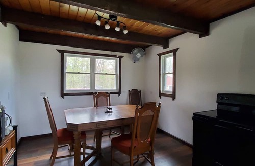 Osage Cabina | Simple log cabin ready for boats, horses, and you!