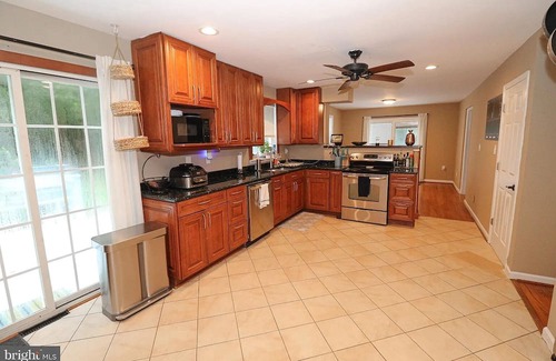 Leesburg Casa | Evergreen Escape with Pool