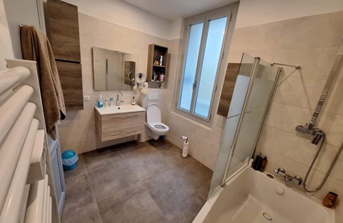 Le Pouget Otro | House with swimming pool vacation rental at ferme pédagogique du dolmen