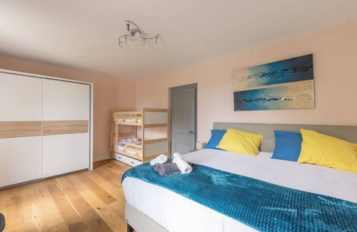 Le Pouget Otro | House with swimming pool vacation rental at ferme pédagogique du dolmen