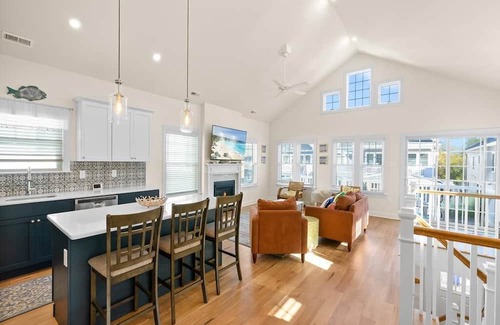 Cape May Casa | Newly constructed at Spicers Creek in CM Marina, 5 bedrooms, 3 baths, sleeps 12