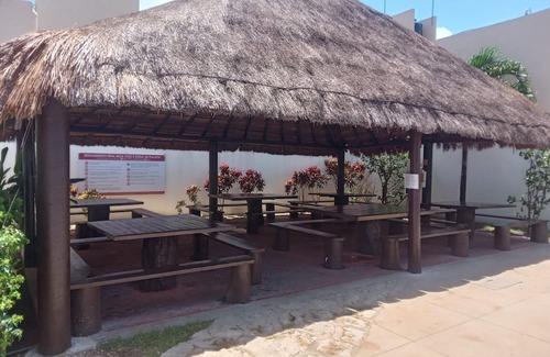 Puerto Juarez Condominio | 2-bedroom condo in gorgeous Playa del Carmen with AC, pool, gym,high speed wifi