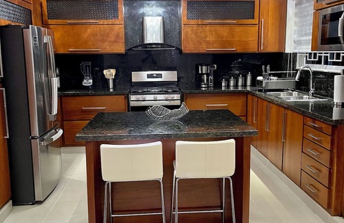San Francisco de Macoris Apartamento | Luxurious Penthouse with Jacuzzi, Wi-Fi, AC, Gated community