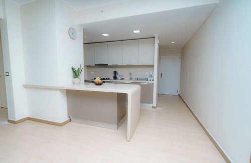 Tumba Vieja Apartamento | Luxury 2BR Cityview apt, parking and balcony