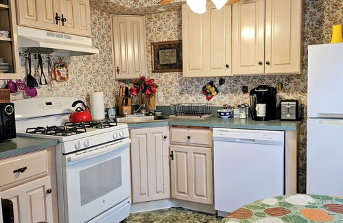 Greensburg Apartamento | Your Cozy Home in Greensburg, Laurel Highlands, near Seton Hill, Excela Health