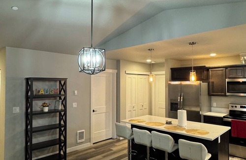 South End Casa | Cozy and private 3-bedroom house in pleasant Tacoma with WiFi
