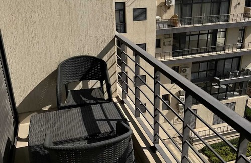 Madinaty Apartamento | Excellent 3-BR Hotel Apt in Madinaty