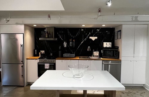 Gastown Apartamento | Spacious Heritage Loft in the Heart of Gastown (Pet Friendly!)