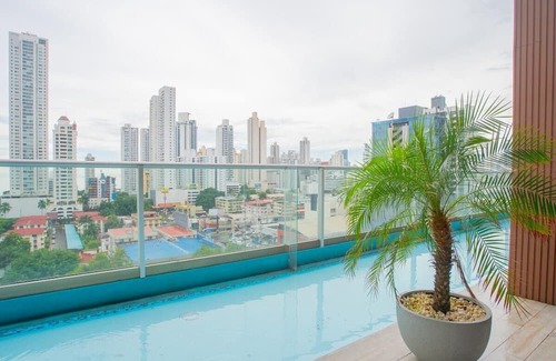 Tumba Vieja Apartamento | Luxury 3BR Oceanview balcony