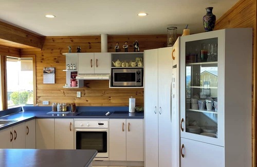 Whareroa Village Casa | Lake Taupo Holiday Home