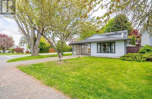 Delta Casa | Centrally located around major tourist attractions in Vancouver. Peaceful, clean