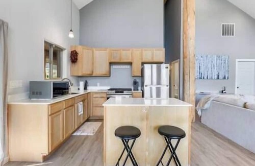 Tollgate Canyon Casa | Aspen Grove Cabin Above Park City with Hot Tub