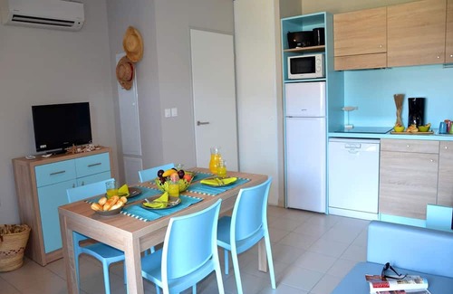 Marseillan Casa | Colourful Holiday Homes Near the Marseillan-plage Beach