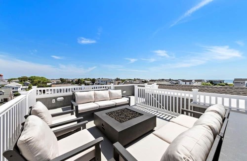 Beach Haven Casa | Modern Coastal Escape – New Construction, Family-Friendly, Walk to Beach