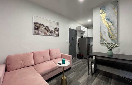 Hudson Yards Apartamento | Modern 2BR Steps from Times Sqaure