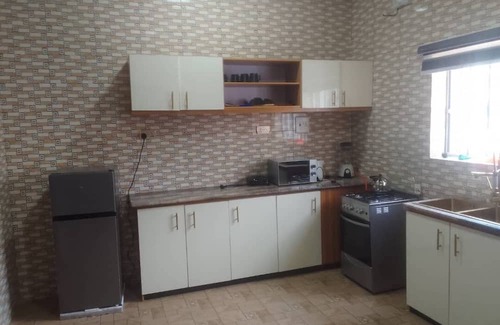 Yenagoa Apartamento | Chic 1-bedroom apartment with AC, WiFi in fabulous Yenagoa, city center Bayelsa