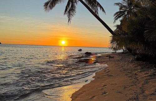 Waya Lailai Casa | Paradise Village Homestay in Yasawa Islands, Fiji. Wifi available!