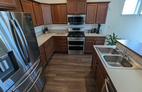 Medford Casa | Cozy 3BR/2.5BA Medford Home w/ Fireplace & Fast WIFI