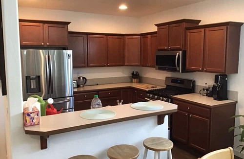 Medford Casa | Cozy 3BR/2.5BA Medford Home w/ Fireplace & Fast WIFI