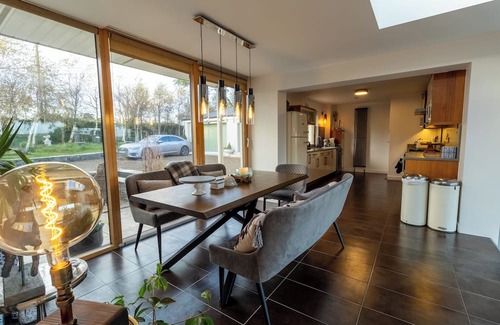 Killotteran Casa | Spacious 6-bedroom house with Hot Tub - Sleep 14