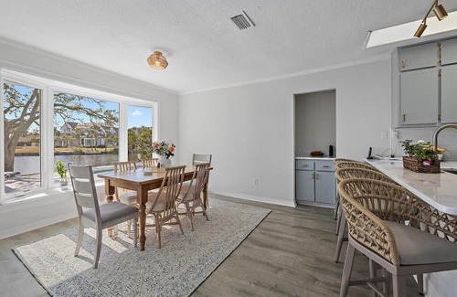 Old Ponte Vedra Beach Casa | VIEWS! Newly renovated single family home on cul de sac with pool close to beach access!