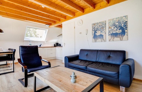 Zwiggelte Casa | Nightingale I Holiday Home with Lovely Garden
