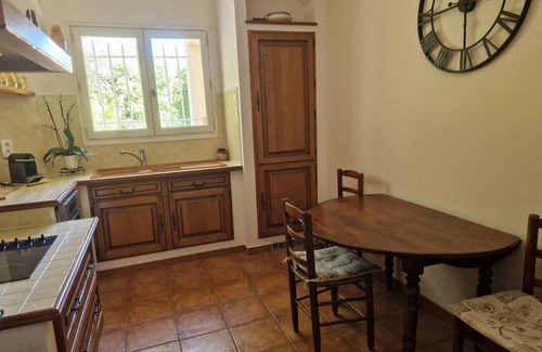 Gemenos Casa | Large T2 with parking and garden