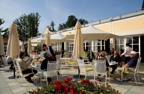 Rotthalmuenster Hotel | Golfhotel Gutshof Penning