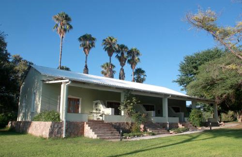 Grootfontein Cabina | Ghaub Nature Reserve & Farm